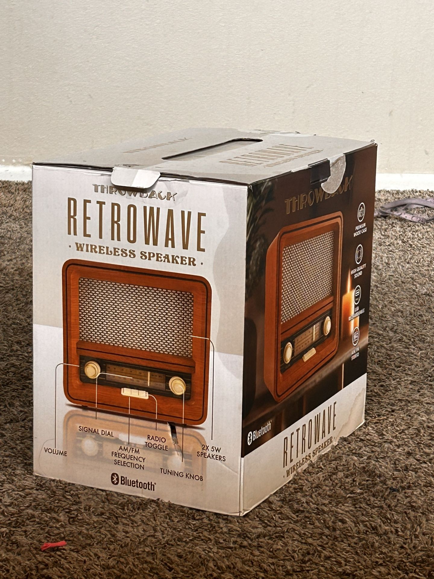 Retrowave Wireless Speaker