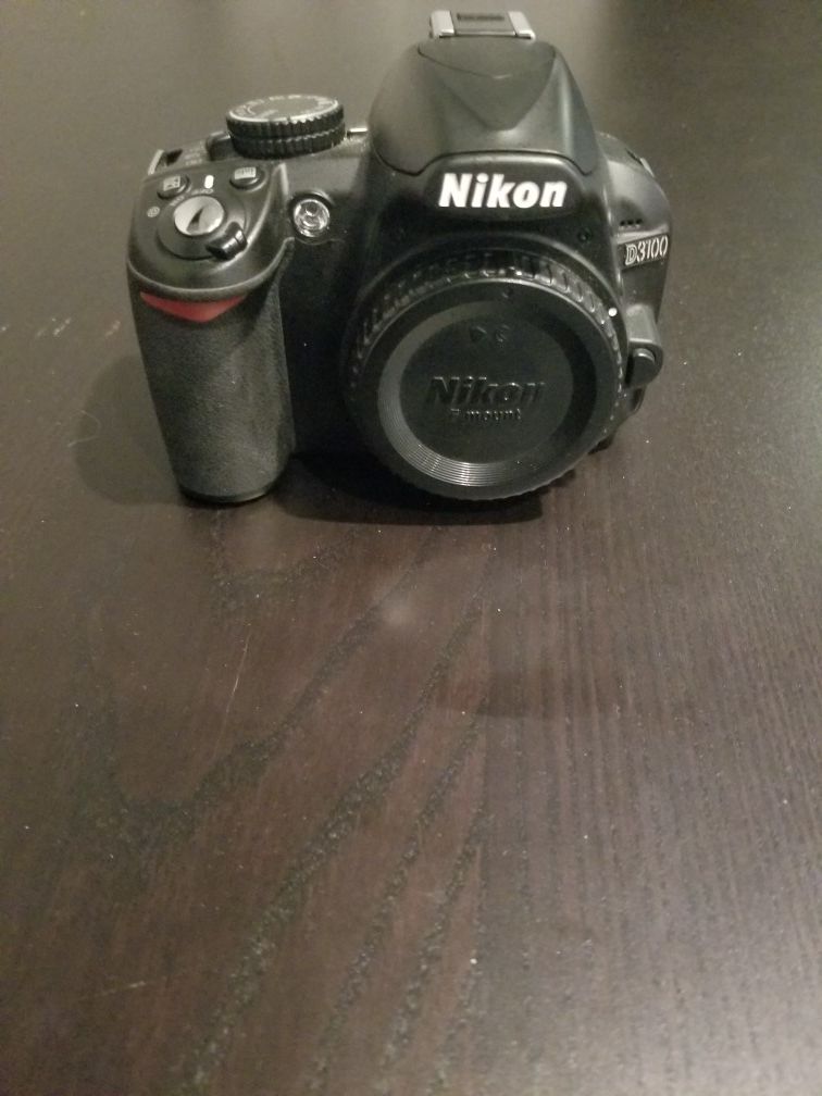 Nikon D3100 DLSR