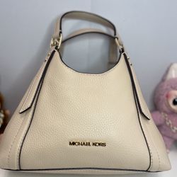 Michael Kors Mini Leather Handbag 