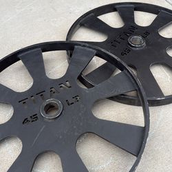 Titan wagon wheel set