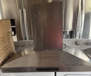 *Open Box* Samsung Range Hood