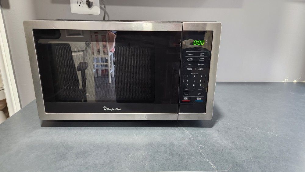 Microwave Oven