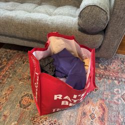 GRAB BAG LADIES SWEATERS SIZE LARGE 