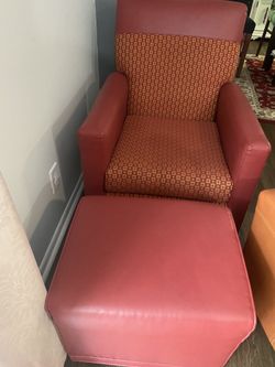 Sofá Chair And ottoman with wheels