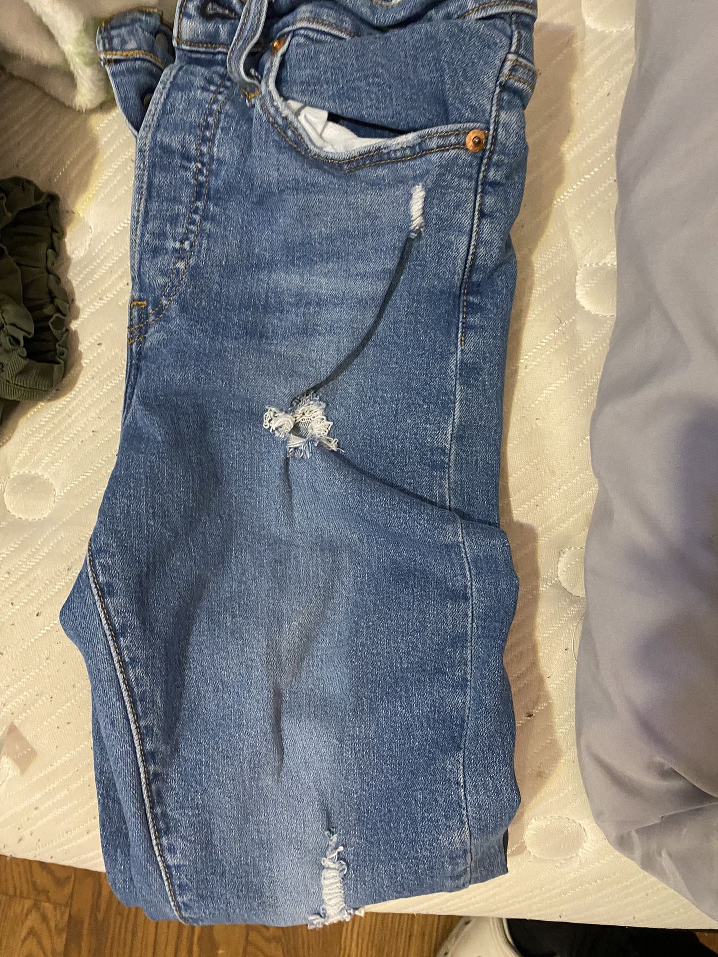 Levi Jeans Size 27