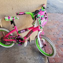 Girls Bike 16" Very Good Condition