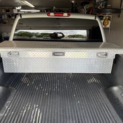 Truck Tool Box ( 2 Original Keys Included) “No Copys” 