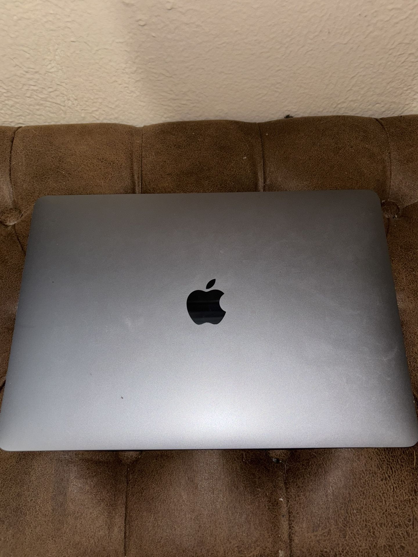 Apple MacBook 2020