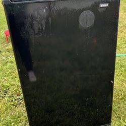 Black Kenmore Mini Refrigerator 