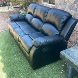 Black Reclining Couch 