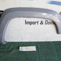 2016 - 2023 TOYOTA TACOMA FRONT RIGHT WHEEL FLARE FENDER MOLDING OEM AY29381