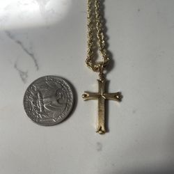 14k Gold Small Cross Pendant 