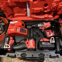 Milwaukee Impact & Hammerdrill/driver 