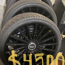 Escalade SUV wheel/tires/rim Set 