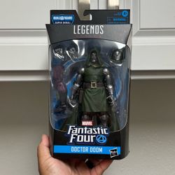 Doctor Doom Fantastic Four 4 - Marvel Legends