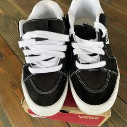 Vans Shoes Men 9 -Women 11