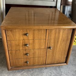 1960 - Mid-century modern side table/nightstand from the 1960s.