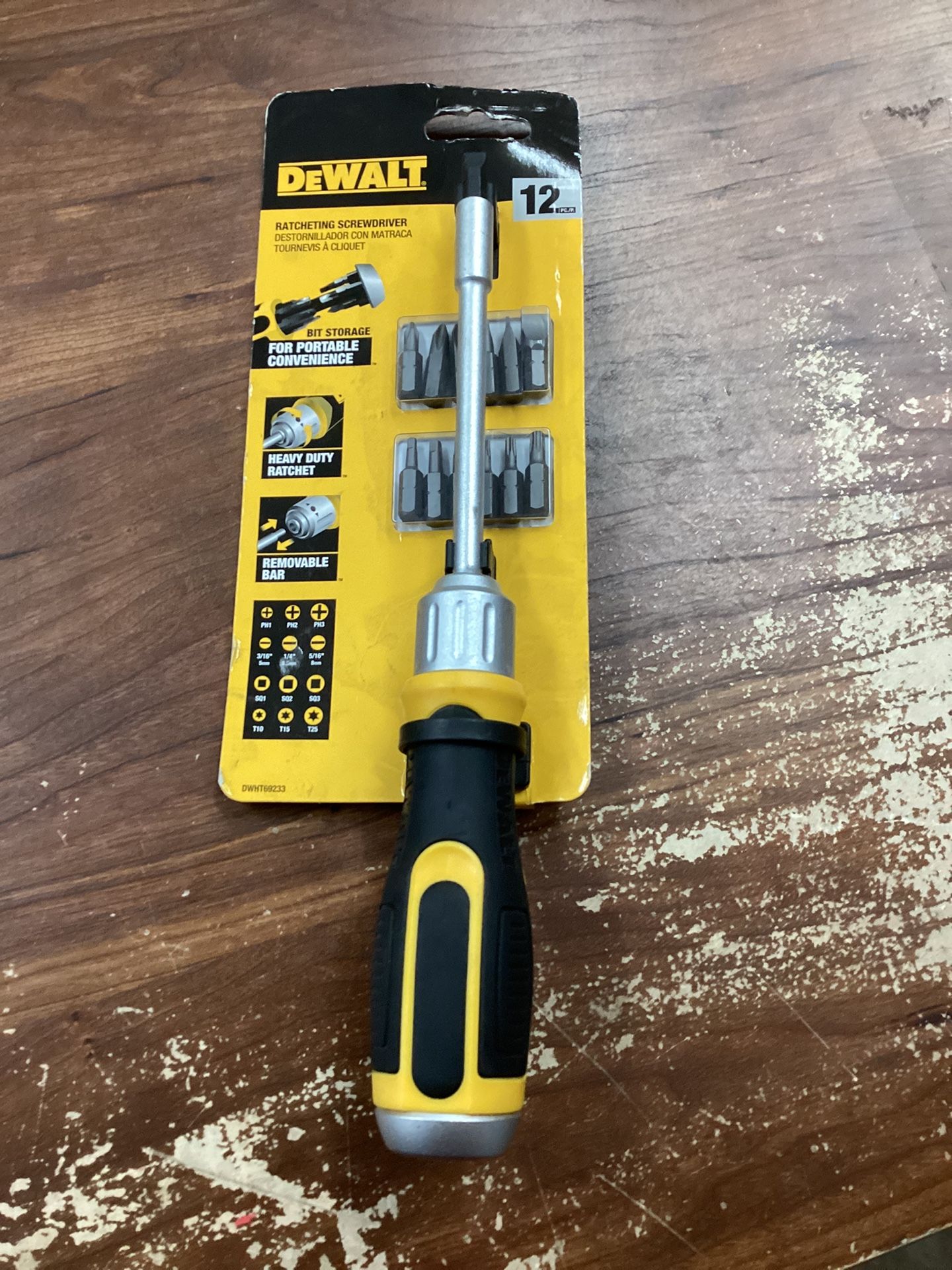 DEWALT Ratcheting Screwdriver with Removable Bar and 12 Bits
