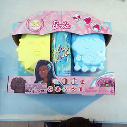 Barbie Color Reveal Doll with 7 Surprises, Color Change and