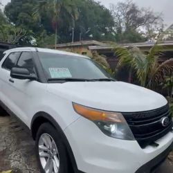 Ford Explorer 1014 Low Milles 