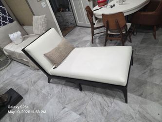chair white lather a salad frame