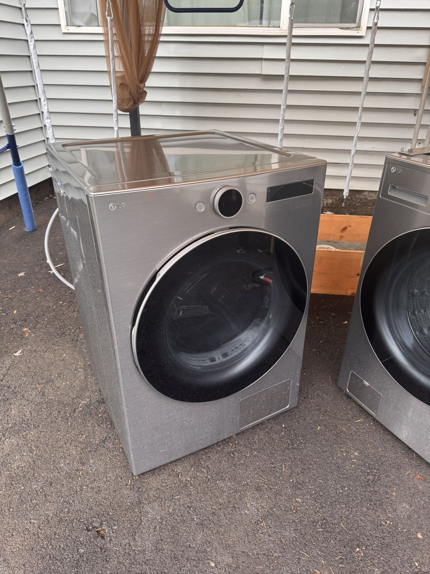 LG smart Washer  LG smart Dryer 