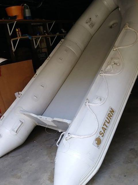 Photo Saturn Inflatable Dinghy