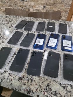 15 used phones for parts or repair
Sold as-is. Some may work, but not all have been tested. Great for parts, repair, or resale. No warranty.