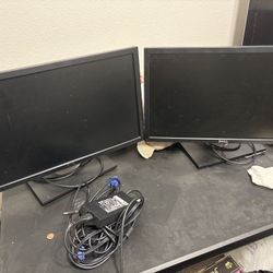 Two Monitors! Perfect for Home Office / Gaming