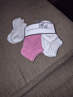 Adrienne Vittadini ankle socks