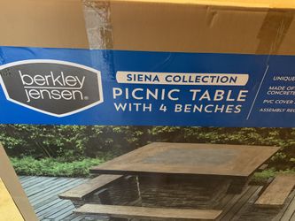 New Berkeley Jensen Picnic Heavy Table- please note this is only the top of Table only