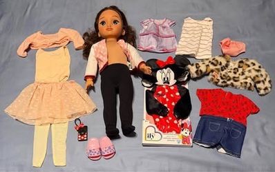Disney ily 18" Minnie Mouse Doll PLUS Deluxe Accessories $10 for bundle must pick up