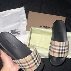 Tan Burberry Slides (US8) size 41