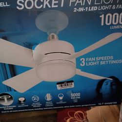 Bell&Howell Socket Fan Light