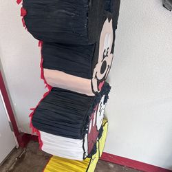 Mickey Mouse piñata 