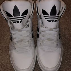 ADIDAS WHITE AND BLACK