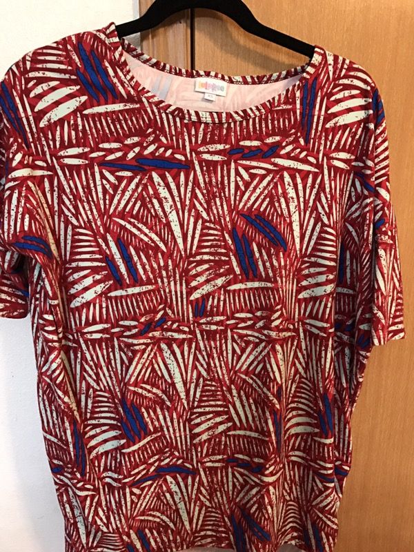 Lularoe- Irma size XS