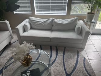 To gently use white sofas very good condition
