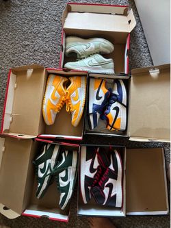 NIKE DUNKS