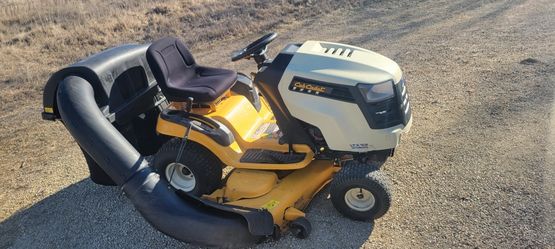 Cub Cadet 50 Inch Deck 3 Bag W trailer for Sale in Elk River MN