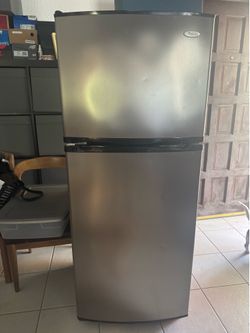 Whirl Pool Fridge