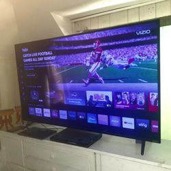 Vizio 60" 4K SmartCast Ultra Hi-Def 2160p Smart TV w 300+ FREE Channels Included