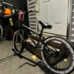 Mongoose BMX 