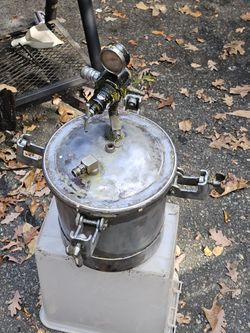 Devilbiss 3 Gallon Pressure Spray Tank