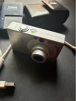 Vintage Canon Powershot SD 1000 Digital ELPH