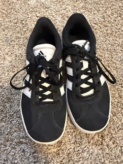 Girls size 2 black Adidas