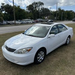2004 Toyota Camry Le