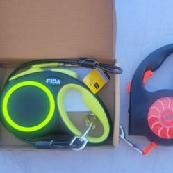 Retractable Dog Leashes In Many Sizes, Styles & Colors