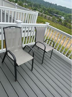 Balcony/patio lawn chairs