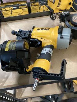 Dewalt Pneumatic 15ga Sliding Fencing Nailer $250